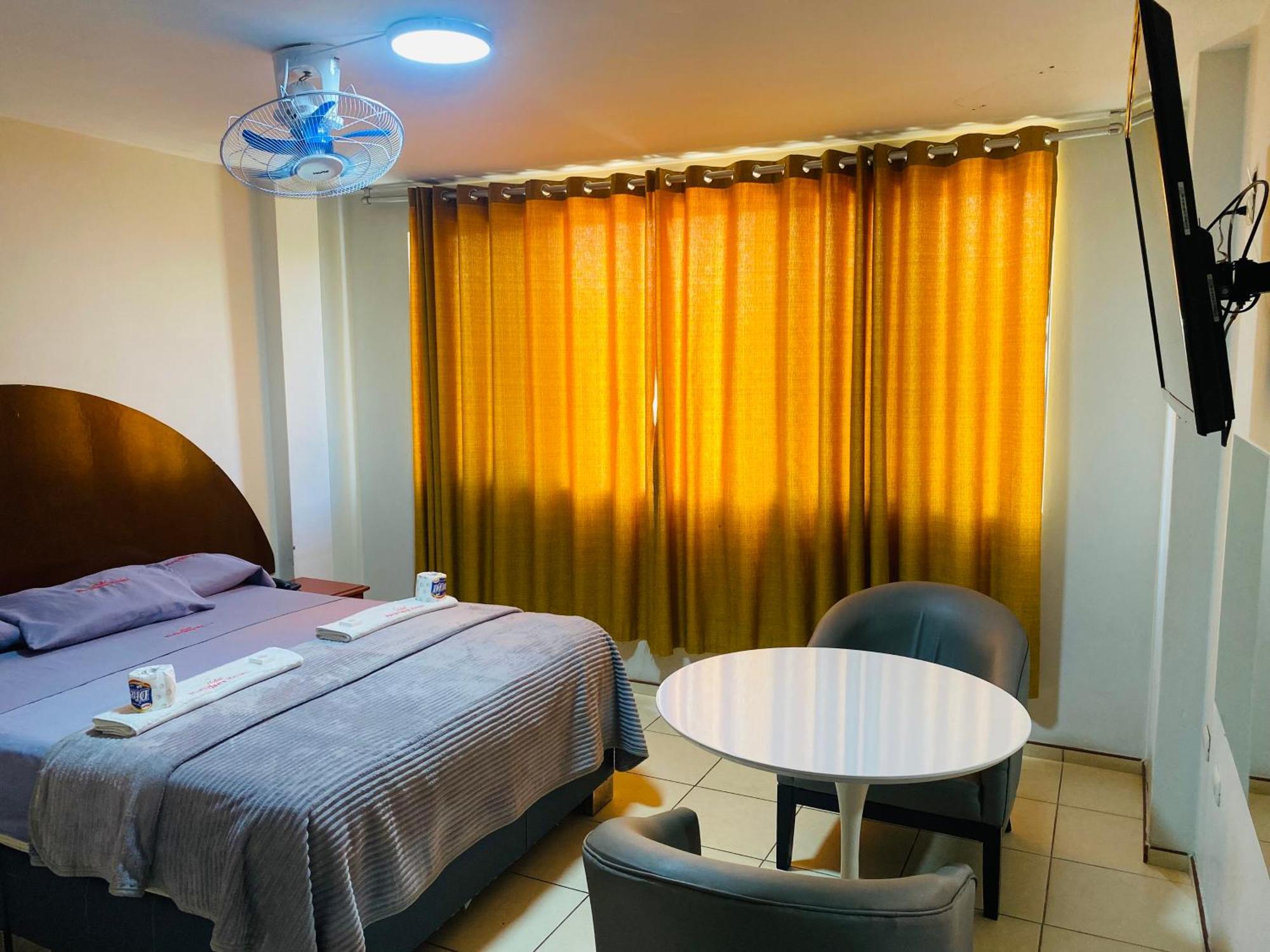Hotel Peruvians House Callao ภายนอก รูปภาพ